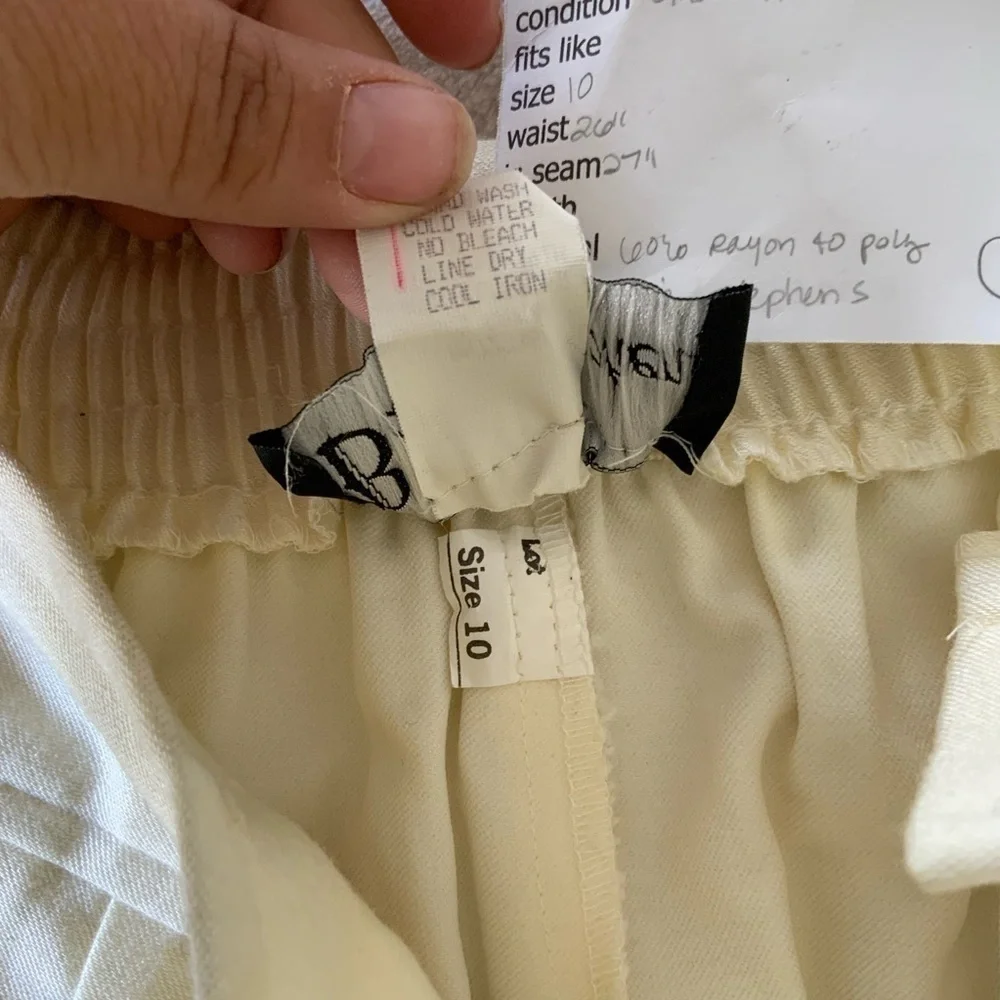 𝅺VINTAGE 80s Barrie Stephen's Cream Stirrup Pants